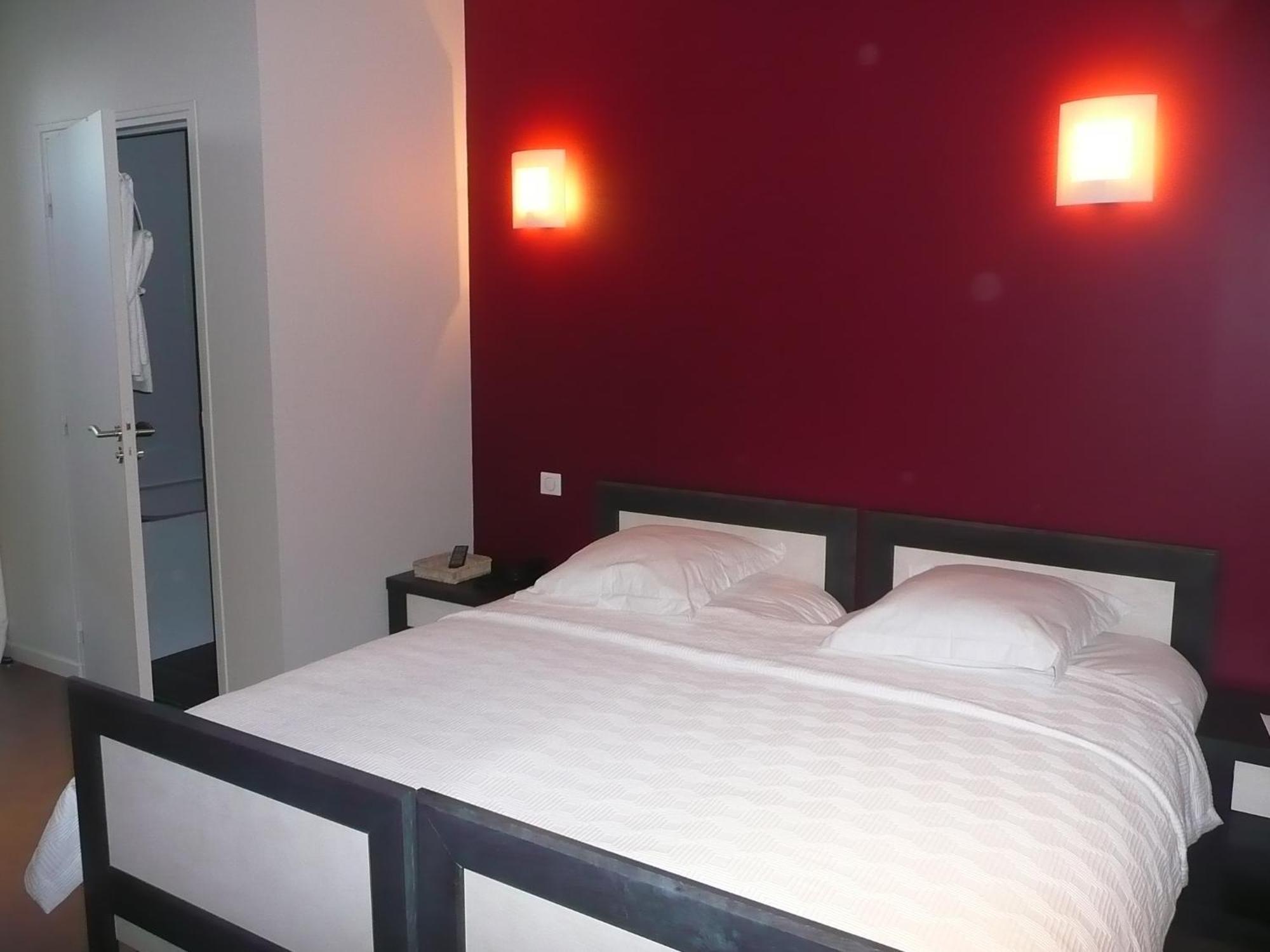 Hotel Le Saint Aubin Chevillé Εξωτερικό φωτογραφία