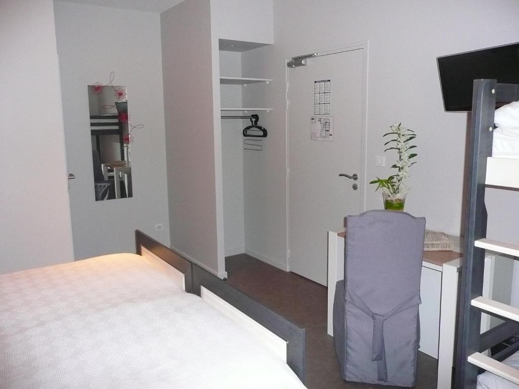 Hotel Le Saint Aubin Chevillé Δωμάτιο φωτογραφία