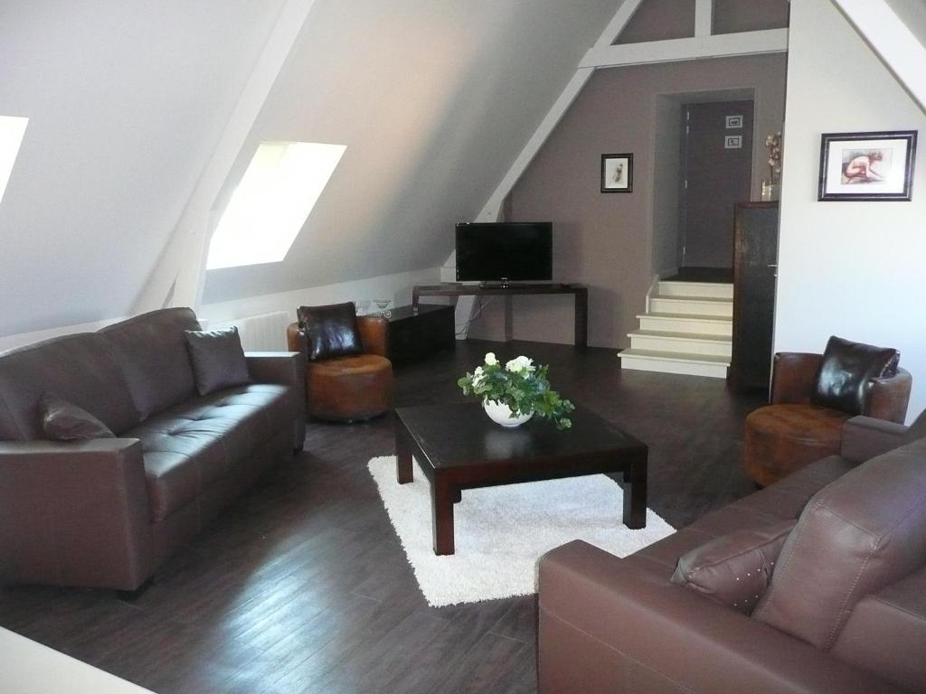 Hotel Le Saint Aubin Chevillé Δωμάτιο φωτογραφία
